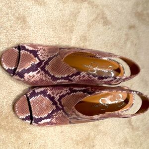 Snakeskin High- heels